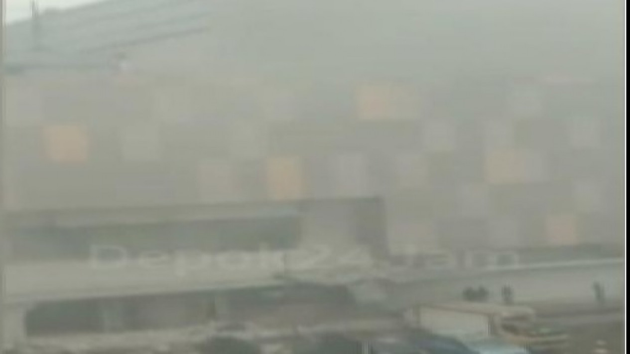 Ledakan Terjadi Di Mal Margo City, Bukan Tindak Terorisme
            - galeri foto