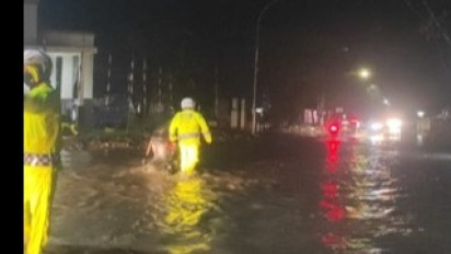 Hujan Dua Jam, Jalur Trans Sulawesi Terendam Banjir