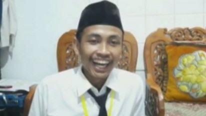 Viral, "Raja Inggris" Kuliah di Tasikmalaya