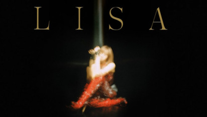 Lisa BLACKPINK Rilis Poster Untuk Debut Solo