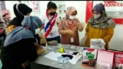 Wow! Tukang Ojek Beli Motor Belasan Juta Rupiah Pake Uang Koin