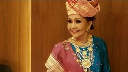 Elly Kasim Penyanyi "Ayam Den Lapeh" Tutup Usia 