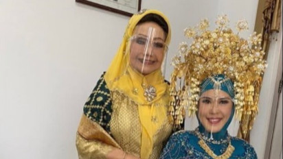 Elly Kasim Rilis 100 Album Solo