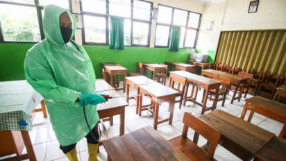 Gub Anies Pastikan Siswa Belum Vaksin Bisa Ikut Tatap Muka