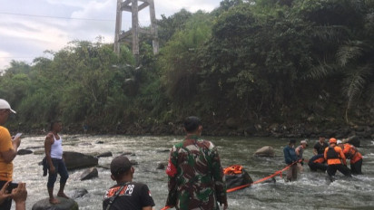 Mengenaskan! Loncat dari Jembatan Cirahong, Pria di Tasikmalaya Tewas Mengambang