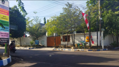 Rumah Pribadi  Puput Tantriana Bupati Probolinggo Tertutup Usai OTT KPK