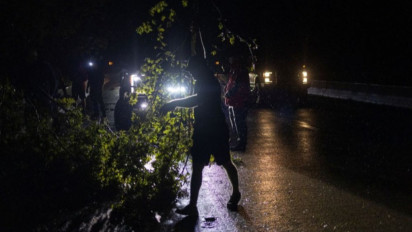 Diterjang Badai Ida New Orleans Gelap Gulita