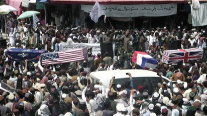 Pasukan AS Pergi, Pendukung Taliban Berpesta