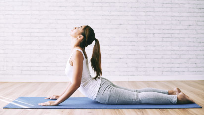 Ampuh! Gerakan Yoga Asana Mampu Mengecilkan Perut Buncit