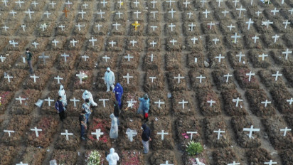 Makam TPU Rorotan Jakarta Amblas