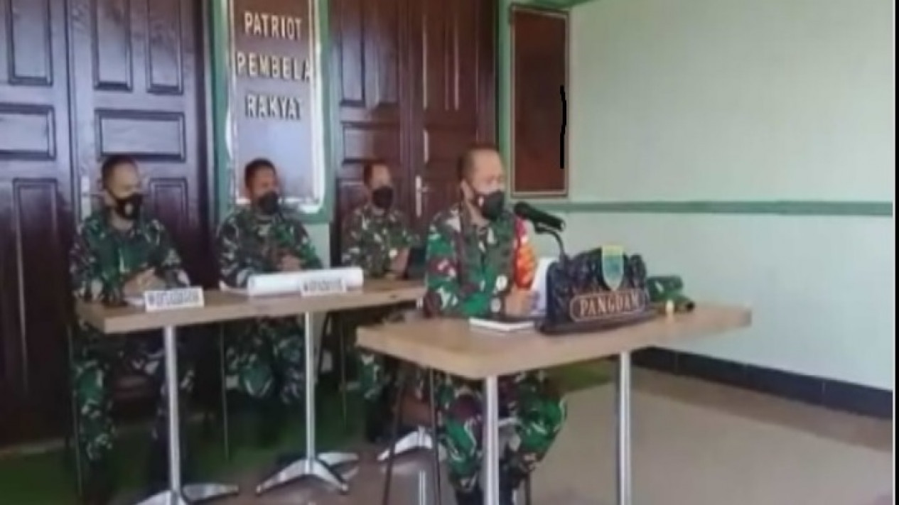Pos TNI Diserang, Pangdam XVIII Kasuari: Situasi Keamanan di Maybat Papua Barat Aman Terkendali
            - galeri foto