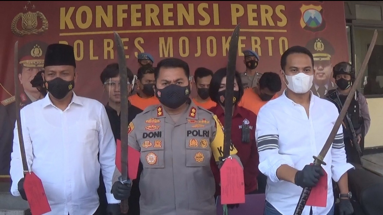 Geng Motor berulah, Jari Tangan pelajar SMP nyaris Putus !
            - galeri foto