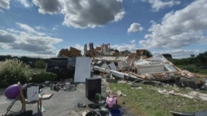 Aliran Listrik Mati Total Akibat Badai Ida