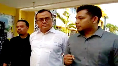 Dosen USK Aceh yang Dibui Karena UU ITE akan Mengajar Dari Dalam Penjara