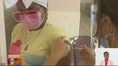 Pelajar Kuba Mulai Divaksin Covid-19