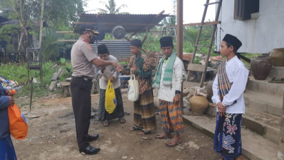 Gerakan Peduli Pangan Berbagi Sembako di Wilayah Perbatasan Indonesia-Malaysia