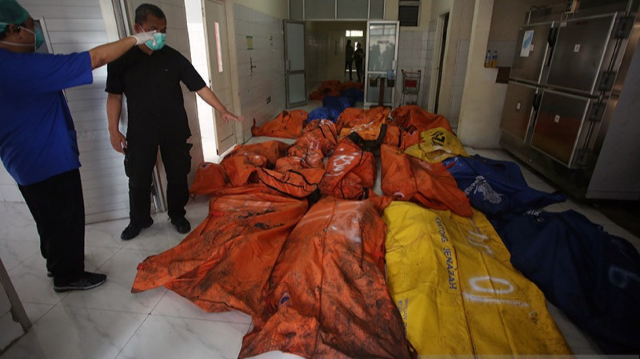 41 Jenazah Korban Kebakaran Lapas Tangerang Dievakuasi ke RS. Polri Jakarta
            - galeri foto