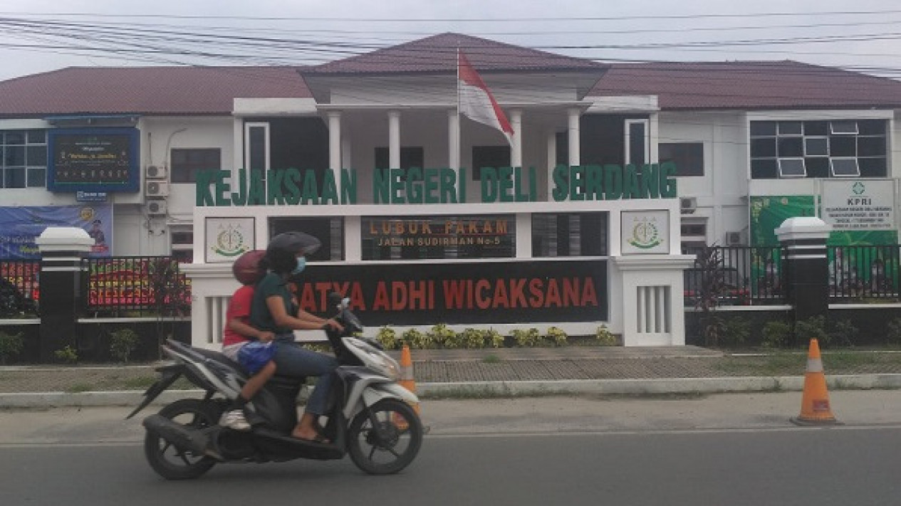 Berkas Kasus Swab Antigen Bekas di Kualanamu Lengkap, Sidang Segera Digelar
            - galeri foto