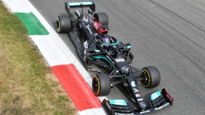 Hamilton Unggul 0,5 Detik dari Verstappen di FP1 GP Italia
