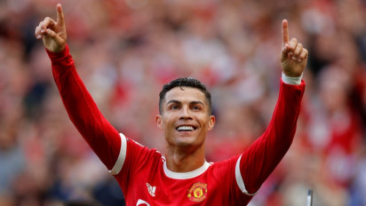 Soal debut keduanya di MU, Cristiano Ronaldo : "Saya Sangat Gugup"