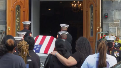 Jenazah Marinir AS Korban Bom Bunuh Diri di Afghanistan Tiba di Massachusetts