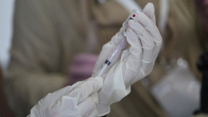 Epidemiolog: Stop Pilih-pilih Merek Vaksin