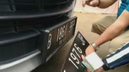 Waduh! Hindari Gage Menuju Puncak Wisatawan Gunakan Nopol Palsu