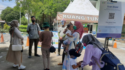 Pengunjung Kebun Binatang Gembira Loka Sepi, Anak di Bawah 12 Tahun Tak Boleh Masuk