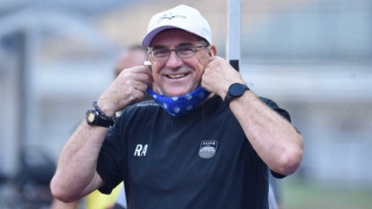 Kisah Robert Rene Alberts, Pelatih yang Pernah Buat Persib Berjaya tapi Berakhir Terdepak Tragis Setelah Didesak Bobotoh