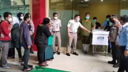 DVI Polri Kembali Serahkan 6 Jenazah Korban Kebakaran Lapas Tangerang Kepada Keluarga