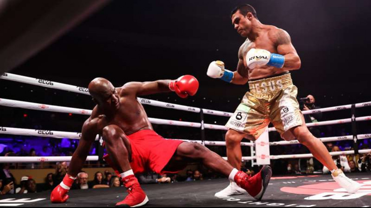 Jatuhkan Holyfield di Ronde Pertama, Belfort Cari Mangsa
            - galeri foto