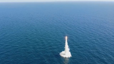 Korea Selatan Uji Coba Misil Bawah Air