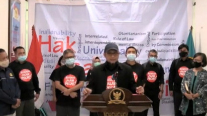 KPK Berhentikan 57 Pegawai, Novel: KPK Berada Diatas Pemerintah