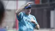 FIFA Resmi Cabut Sanksi Persib Bandung, Robert Rene Alberts Akhirnya Bikin Klarifikasi: Saya Sebenarnya Tak Mau