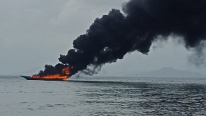 Kapal Angkut Lima Ton Pertalite Terbakar di Lepas Pantai Seram