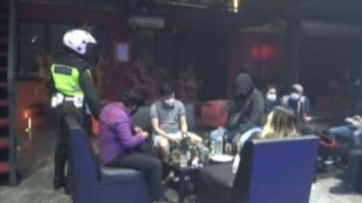 Restoran Pelanggar PPKM di Kota Bogor Diberi Sanksi
            - galeri foto