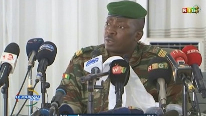 Junta Militer Larang Presiden Terguling Alpha Conde keluar Guinea