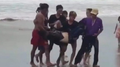 Wisatawan Terseret Arus di Pantai Palabuhanratu, Dua Selamat Satu Hilang