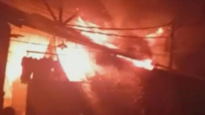 Konsleting Tiang Listrik, Permukiman Sunter Kebakar