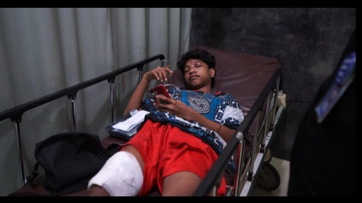 Kecelakaan Maut di Tol Cipali, Pecahkan Kaca Mobil Raditia Lolos dari Maut
            - galeri foto