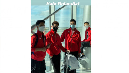 Tiba di Finlandia, Jonathan Christie dan Kawan-kawan Sapa Netizen