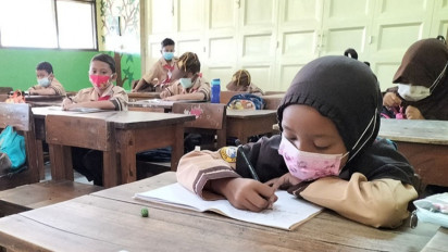 Gara-Gara PTM Terbatas Muncul 1.303 Klaster Covid-19, Ini Sebarannya