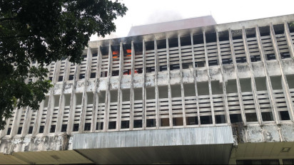 Korsleting Listrik, Gedung Perpustakaan dan Pusat Bahasa Universitas Negeri Medan Terbakar