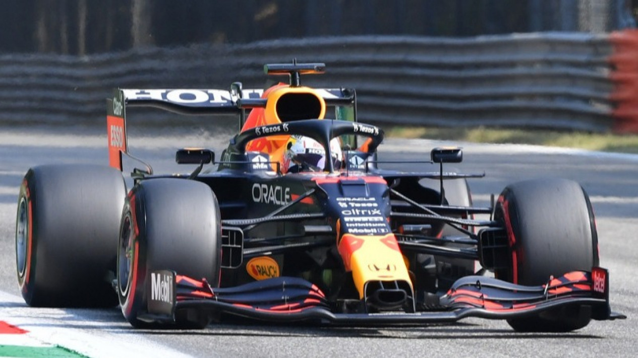 Ganti Power Unit Baru, Verstappen Start Paling Buncit di GP Rusia
            - galeri foto