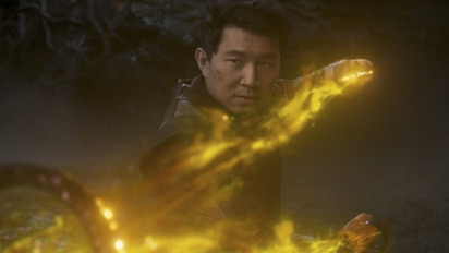 "Shang-Chi" Jadi Film Terlaris di AS Siap Kalahkan "Black Widow"