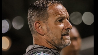 Suporter BCS Desak Dejan Antonic Mundur Sebagai Pelatih PS Sleman