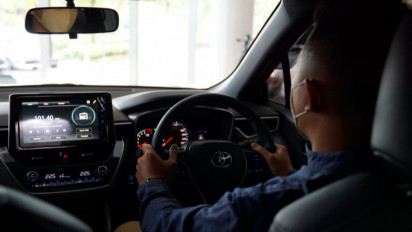 Ingat! Ini Bahaya Merokok di dalam Mobil