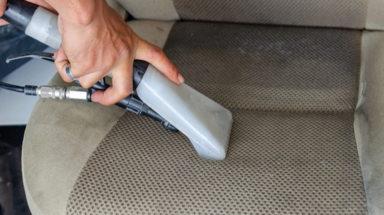 Tak Sempat ke Bengkel? Ini Tips Merawat Mobil dari Rumah di Era Pandemi Covid-19
            - galeri foto