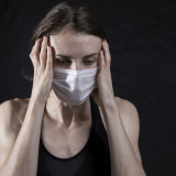 Waspada! 3 Makanan Ini Picu Sakit Kepala Tiba-Tiba, Termasuk MSG yang Sering Dikonsumsi