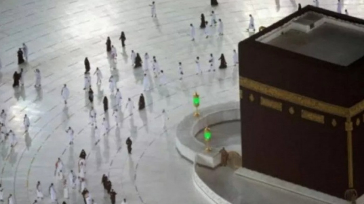 Arab Masih Kaji Permohonan Umrah Bagi Jemaah Indonesia
            - galeri foto